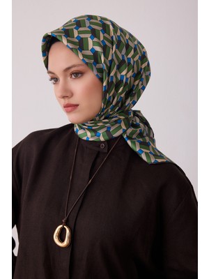 Belli Geometrik Desen %100 Twill Ipek Eşarp BE07-84