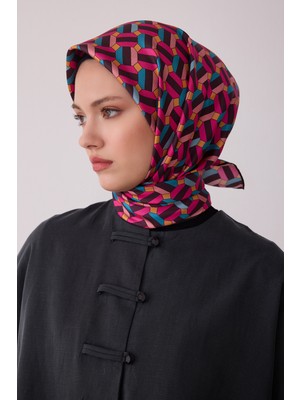 Belli Geometrik Desen %100 Twill Ipek Eşarp BE07-31
