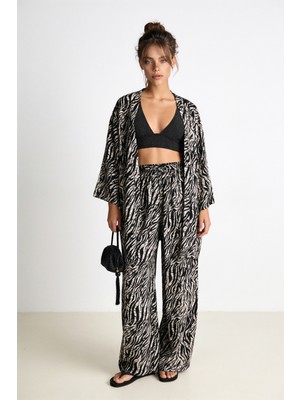 Happiness İstanbul Desenli Yazlık Viskon Kimono Pantolon Takım LRN0013 Siyah Kemik