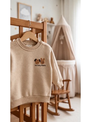 Tuffy Bej Ayıcık ve Tavşanlı Nakışlı Bebek Sweatshirt – Unisex Pamuklu Sweat