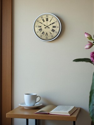 Çetiner Group 36 cm Beyaz Retro Dekoratif Duvar Saati