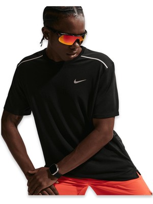 Nike IF2082 Nike Miler Dri-Fit Uv Protection -Sleeve Running Top Siyah Erkek T-Shirt