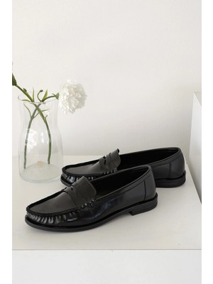 Meral Özgenç Düz Tabanlı Loafer