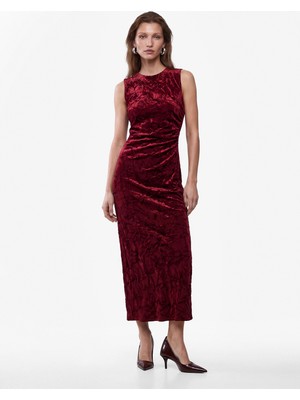 Koton Slim Fit Bisiklet Yaka Drapeli Kolsuz Dokulu Kadife Midi Elbise