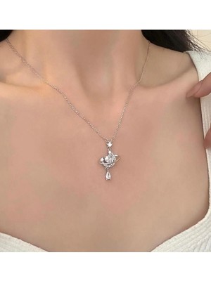 Sepetten Eve Özel Seri Gümüş Kaplama Kararmaz Kalpli Tek Taşlı Gezegen Kolye Sevgiliye Hediye (Sürpriz Hediyeli)