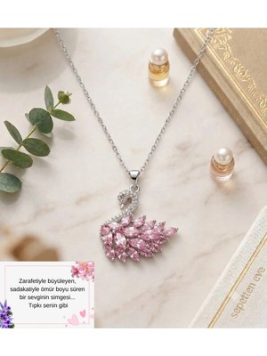 Sepetten Eve Kadın Pembe Kuğulu Pink Swan Taşlı Gümüş Kaplama Kolye Kararmaz Solmaz Sevgiliye Hediye Özel Notlu
