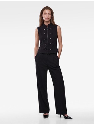 Koton Süslü Düğmeli Slim Fit Dik Yaka Kolsuz Hırka