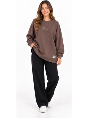 İkoll Minimal Yazı Detaylı Bisiklet Yaka Düşük Omuz Oversize Uzun Kollu Tunik Kahve
