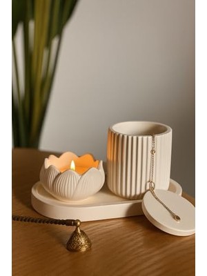 Orevio Lotus Form Dekoratif Set – Minimalist & Şık Tasarım (4 Parça)