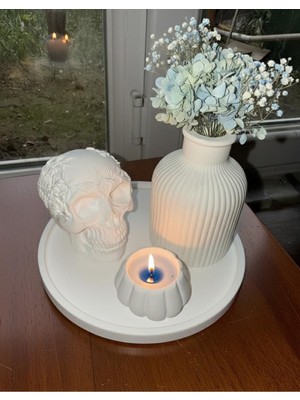 Ferdali Minimalist Beyaz Dekoratif Set: Kurukafa Figürü, Vazo ve Mum Hediyelik Set