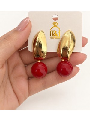 Bartuva Design Kırmızı Boncuklu Yaprak Figürlü Gold Sallantılı Kadın Küpe