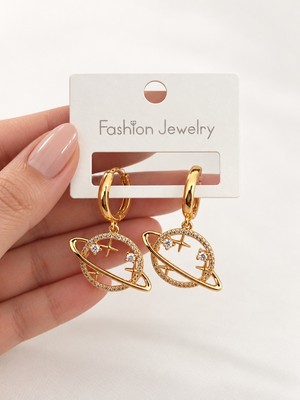 Bartuva Design Taşlı Satürn Gezegen ve Yıldız Figürlü Gold Sallantılı Kadın Küpe