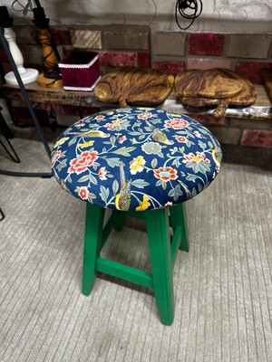 Taburecity- Yeşil Renk Ahşap Puf Tabure  (48 Cm)