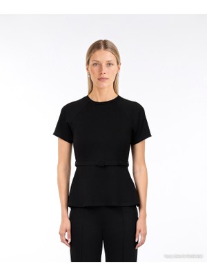 Yargıcı Kemer Detaylı Kısa Kol T-Shirt