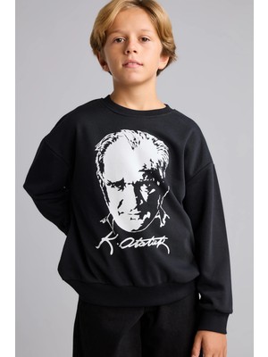 DeFacto Atatürk Baskılı Bisiklet Yaka Sweatshirt Erkek Çocuk I6566A826WN
