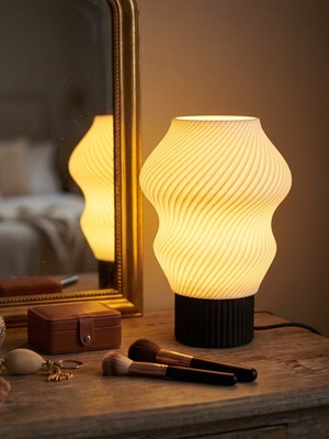 Designobee Madame - Modern Abajur Masa Lambası – Ambiyans Aydınlatma, Dekoratif Abajur