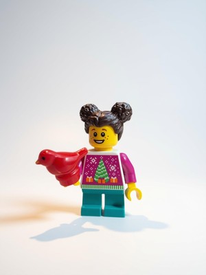 Orjinal LEGO Minifigür Christmas Sweater Girl