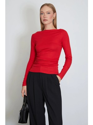 FullaModa Yanları Drapeli Kayık Yaka Slim Fit Bluz
