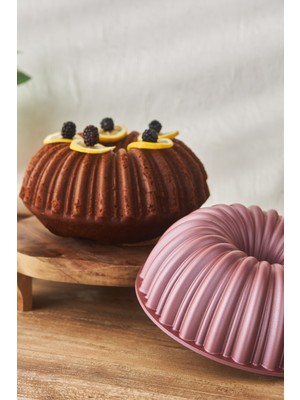 Karaca Cake Pro Dilimli Pembe Döküm Kek Kalıbı