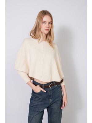 Nisan Triko Yarasa Kollu Bisiklet Yaka Triko Kazak