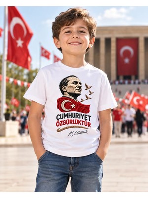 Alfa Tshirt Atatürk’ün Izinde Örgü – 29 Ekim Cumhuriyet Bayramı Dtg Baskılı Beyaz Tişört