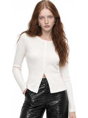 Hiccup Kadınlar Mixray Düğmeli Slim Fit Yivli Örgü Hırka Beyaz