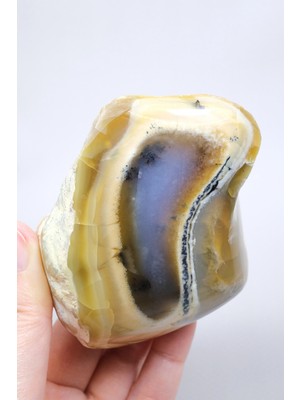 Healcrystal Bal Rengi ve Mavi Merlinit Serbest Form - Siyah Dendritlerle Mavi Kalsedon Çekirdeği, 229G