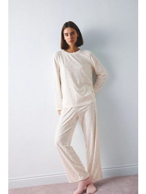 DeFacto Regular Fit Bisiklet Yaka Uzun Kollu Velur Pijama Takımı H8800AX26AU