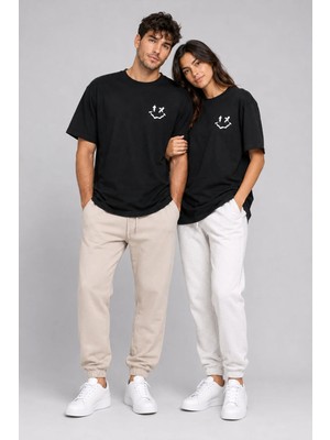 Nevermind NEVERMİND Sevgili Kombini Smiley Baskılı Çift Tişört Oversize Unisex %100 Pamuk 2'li Set