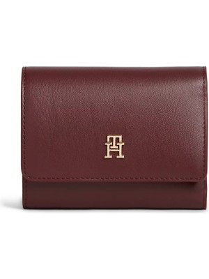 Tommy Hilfiger Kadın Pürüzsüz Yüzeyli Kağıt ve Bozuk Para Bölmeli Bordo Cüzdan AW0AW18129-XUT