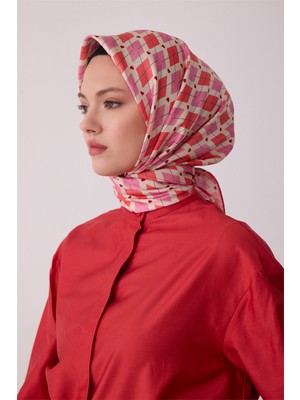 Belli Pembe Geometrik Desen %100 Twill Ipek Eşarp 4408-80