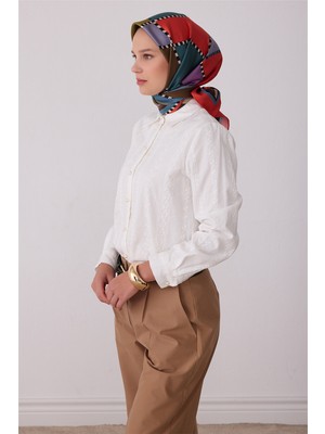 Belli Çok Renkli Geometrik Desen %100 Twill Ipek Eşarp 4419-84