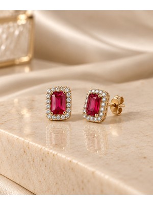 Alyans Model Ruby Aura – Kırmızı Taşlı Işıltılı Küpe