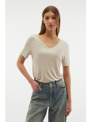 Mudo V YAKA T-SHIRT