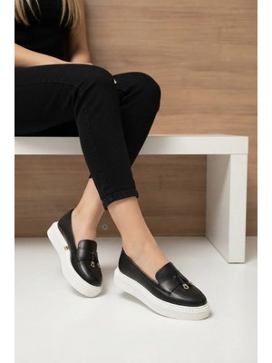Shoetek   Aylisa Kadın Makosen Ayakkabı Püsküllü Siyah Deri