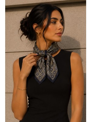 Royal Saray Desen Siyah-Gold Soft Bandana Fular 50X50 cm