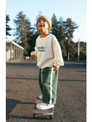 Cg Kids Snacks For Dinner Yazılı Beyaz Sweatshirt ve Yan Şeritli Yeşil Eşofman Altı Unisex 3iplik Ikili Takım