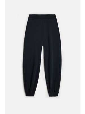 Mudo Kadın Siyah Jogger Belli Lastikli Pantolon