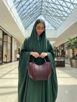 Valentina Victoria Hakiki  Deri  Kova Şeklinde Şık Kadın El Çanta