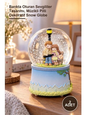 Yenilig 2 Adet Orta Boy Kar Küresi – Bankta Oturan Sevgililer Tasarımı, Müzikli Pilli Dekoratif Snow Globe