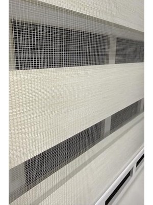 Defne Store Zebra Stor Perde Ekru Etek Dilimli STB-400-V02