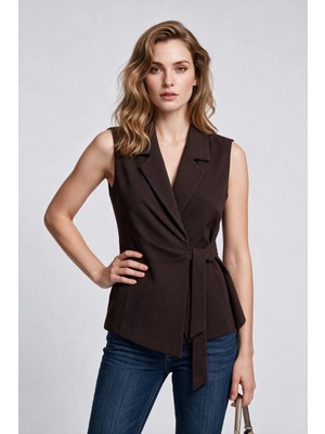Ekol Kadın Kuşaklı Çentikli Yaka Kolsuz Blazer Yelek