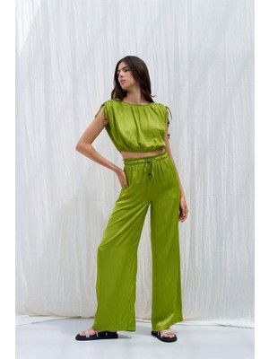 Naar Kadın Pamuklu Loose Fit Bisiklet Yaka Crop Bluz Omuz Bağlama Detaylı
