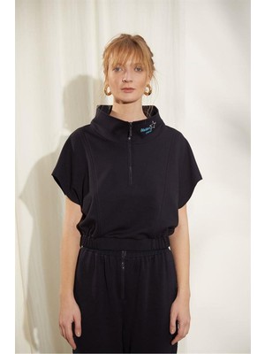 Naar Kadın Büyük Beden Fermuarlı Yaka Kısa Kollu Crop Örme Sweatshirt Baskılı Detaylı