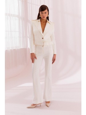 Naar Kadın Crop Blazer Ceket Geniş Çentikli Yaka Dokuma Kumaş Omuz Detaylı