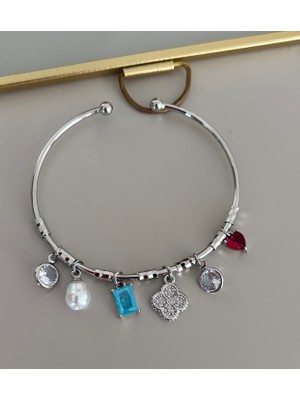 Laris Accessories Silver Taşlı Yonca Charmlı Ithal Seri Bileklik
