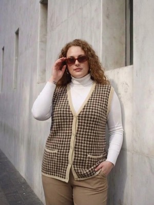 Onno Style Büyük Beden Kazayağı Desen Renkli Çelik Örgü Triko Kadın Yelek