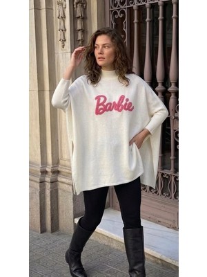 Onno Style Barbie Nakışlı Yırtmaçlı Triko Kadın Panço