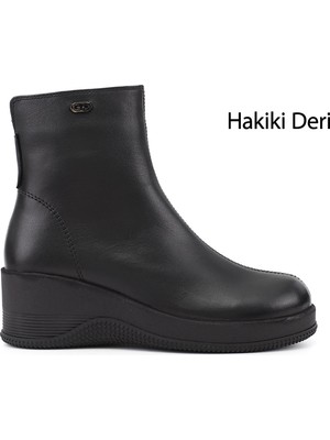 Gönderi(r) Kadın Siyah  Fermuarlı Dolgu Topuklu Hakiki Deri Bot
