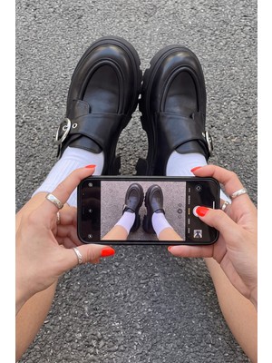 Mio Gusto Siyah Renk Büyük Tokalı Yüksek Tabanlı Kadın Loafer